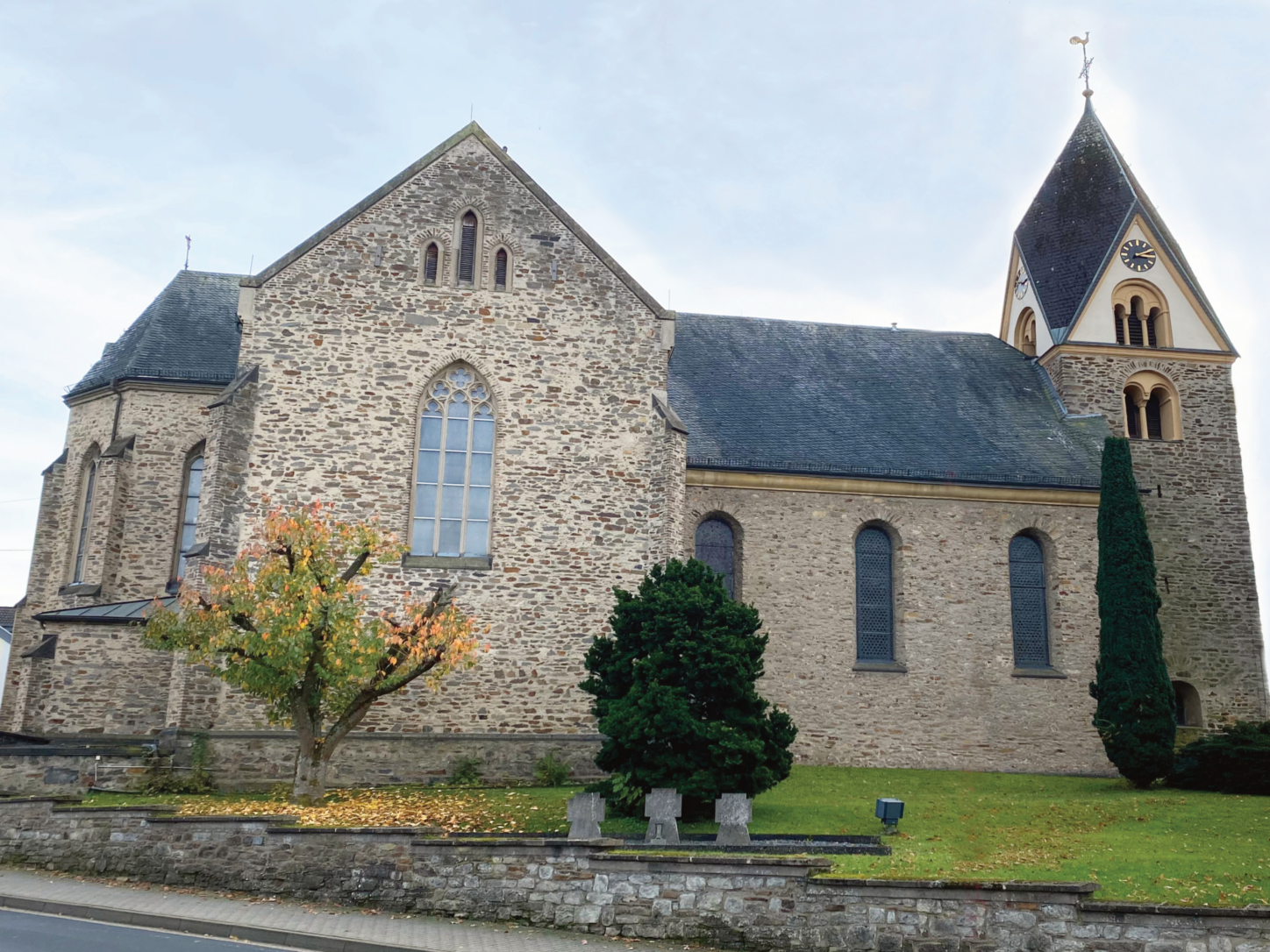 Kirche St. Bonifatius Großmaischeid