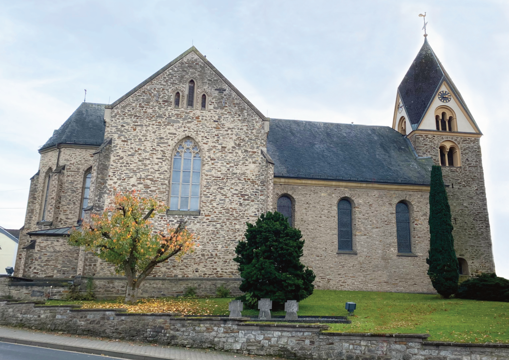 Kirche St. Bonifatius Großmaischeid